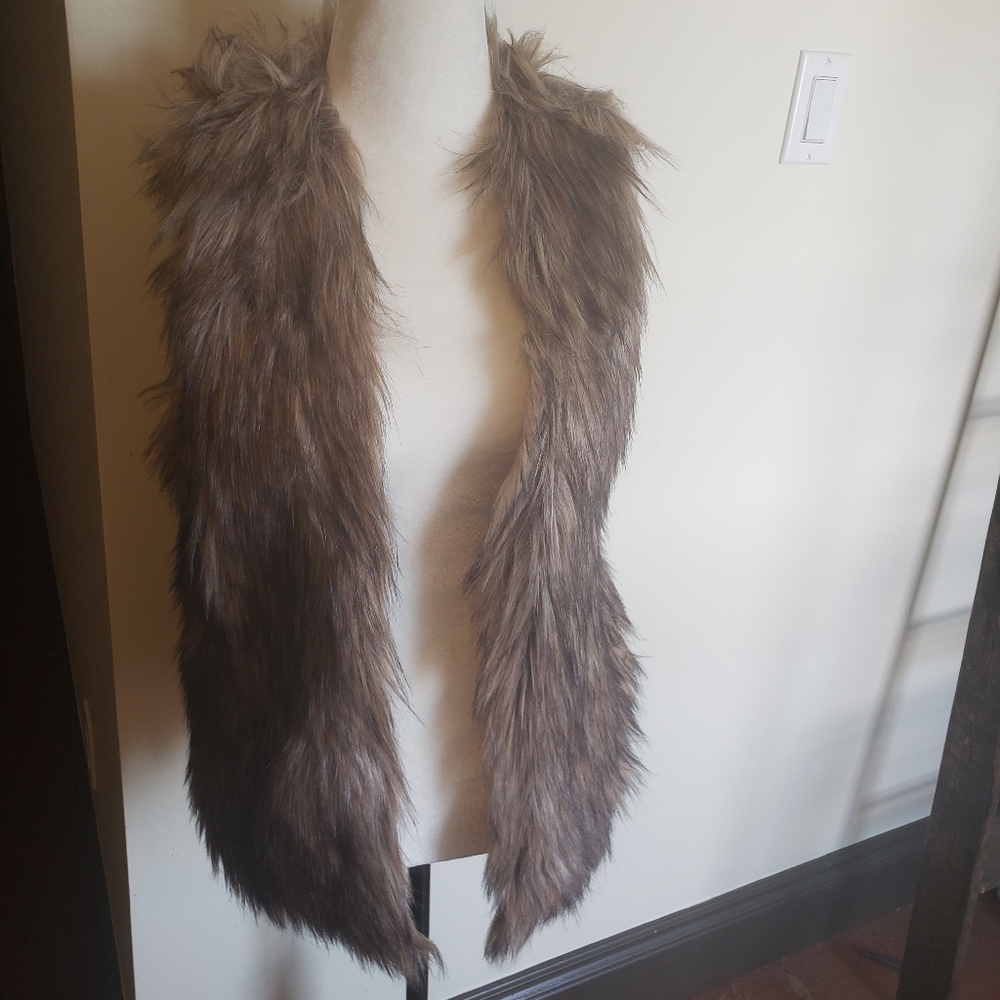 Fur vest